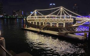 Floating Restaurants in Dubai